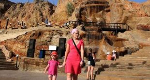 نواب : الأقصر وأسوان سيستعيدان مكانتهما على خريطة السياحة العالمية