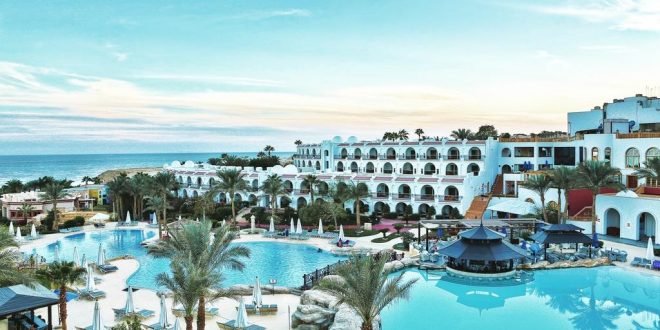 الفنادق المصرية تغرى السياح الروس بـ20% تخفيضات