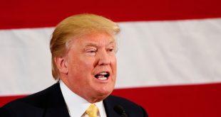 ترامب يرفض فرض الكمامات ويؤكد الفيروس سيزول وبايدن يتهمه بالجهل