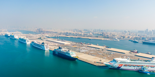 دبى تستقبل 6 سفن عملاقة على متنها 60 ألف سائح 