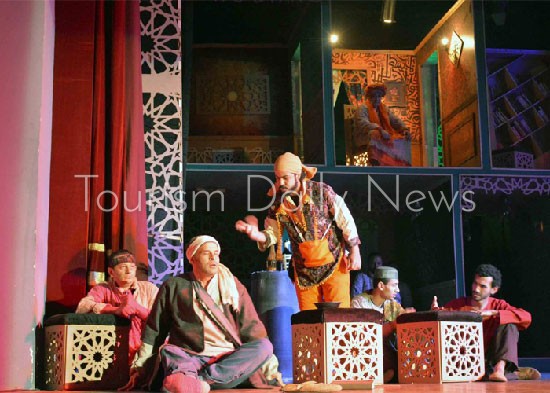 العرض المسرحي قواعد العشق الـ40