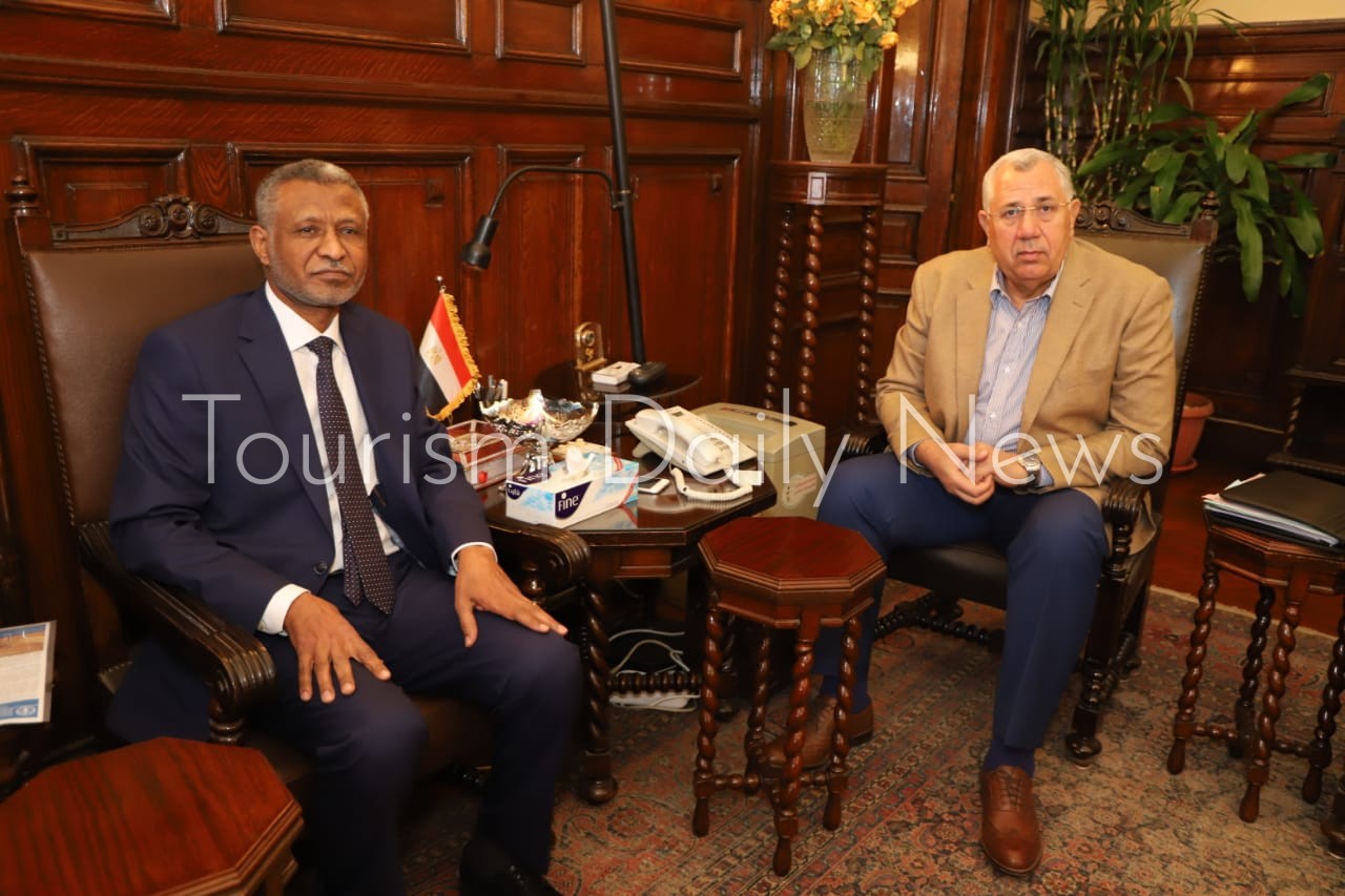 الفاو تهنىء وزير الزراعة .. وتدعم مصر إعداد استراتيجية التنمية ٢٠٣٠