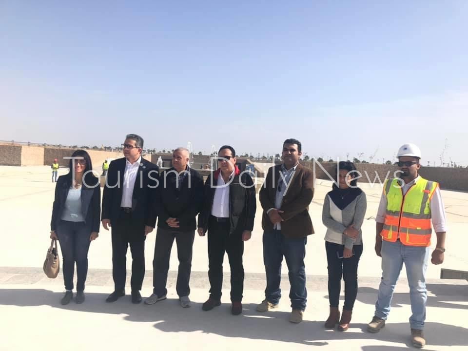 بالصور .. المشاط والعنانى فى جولة بمتحف شرم الشيخ