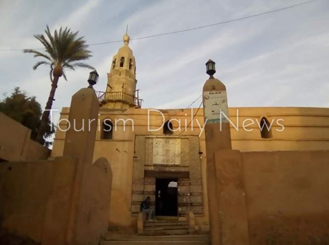 متى يعود مسجد العمرى بقنا للحياة وهل يدخل على خريطة تنشيط السياحة؟.