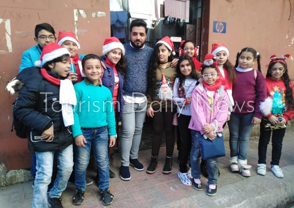 مظاهر احتفالات رأس السنة بنجع حمادى تبهر السياح وبابا نوبل يظهر فى الصعيد