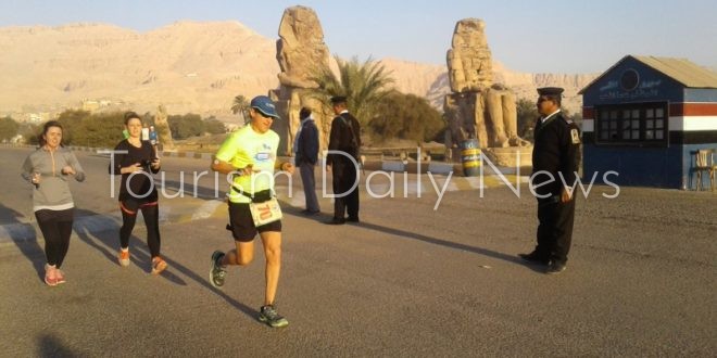 270 متسابقا من 20 دولة وصلوا لنهاية مارثون الأقصر الدولى