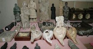 39 قطعة آثار مع مزارع بأسيوط