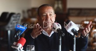 أبو علي لرئيس الفيفا ... شوف أنت بتحلم بإيه وهنعمله