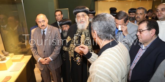 البابا تواضروس يزور متحف سوهاج القومي