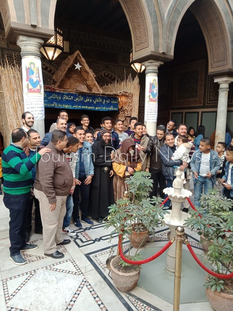 السياحة والآثار تشارك احتفالات المسيحيين بعيد الميلاد المجيد