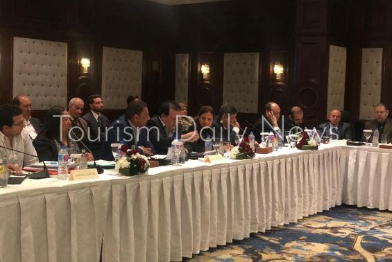 الطيران ومبادرة المركزى أبرز قضايا اجتماع العنانى ومستثمري السياحة