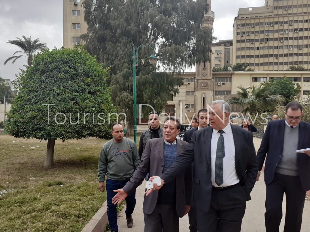 القصير يطالب برفع القمامة من حرم أملاك الدولة الأثريةا