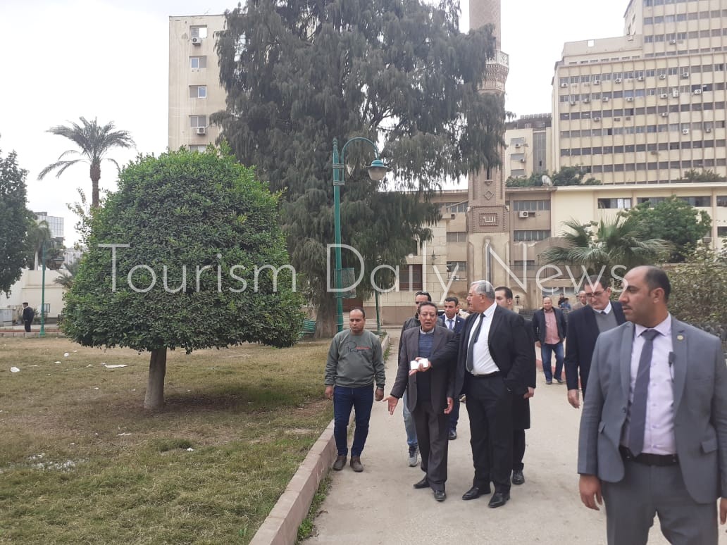 القصير يطالب برفع القمامة من حرم أملاك الدولة الأثريةا