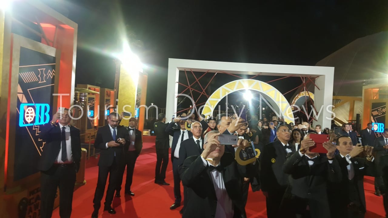 الألعاب النارية تضىء سماء الباتروس سيتادل فى حفل توزيع جوائز الكاف