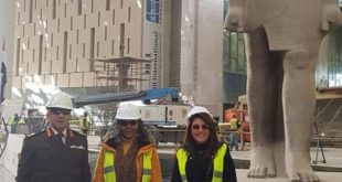 حفيدة نيلسون مانديلا تزور المتحف المصرى الكبير