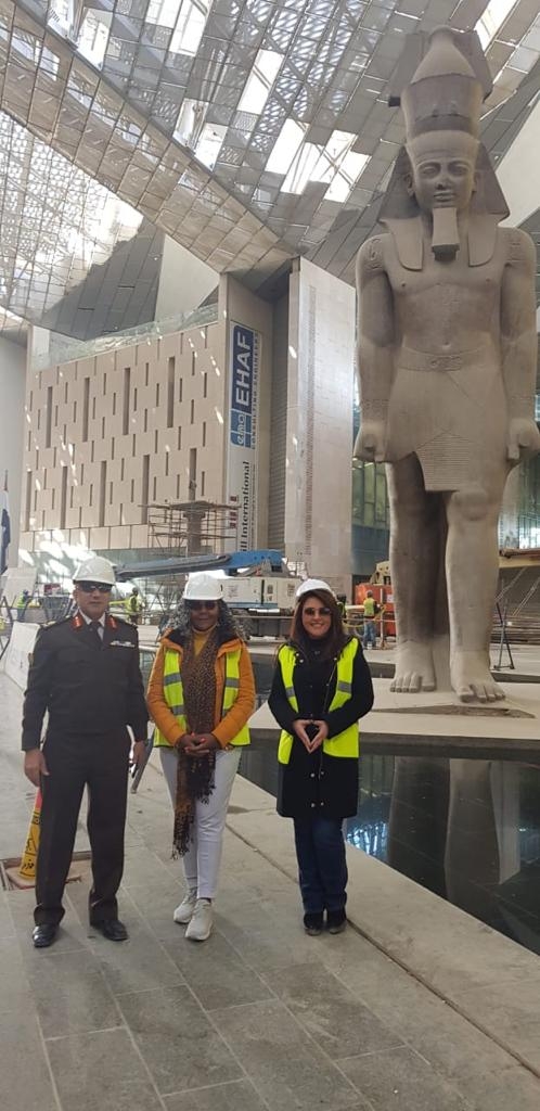 حفيدة نيلسون مانديلا تزور المتحف المصرى الكبير