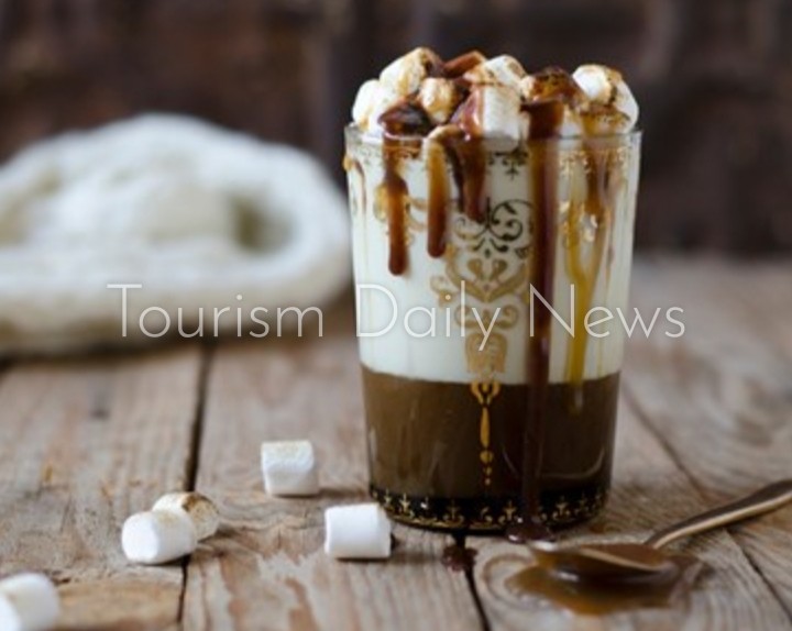 لتحويل برودة الشتاء لدفء .. خطوات إعداد أشهر مشروبات الكافيهات في المنزل