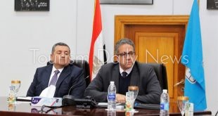  وزيرا السياحة والإعلام يبحثان خطة حملة ترويج افتتاح المتحف المصري الكبير