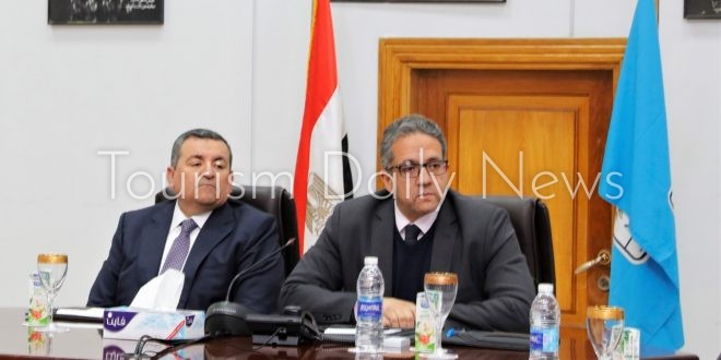  وزيرا السياحة والإعلام يبحثان خطة حملة ترويج افتتاح المتحف المصري الكبير