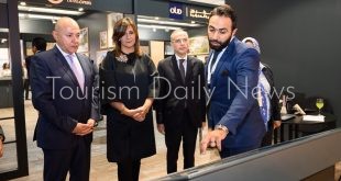 وزيرة الهجرة تفتتح معرض عقارات النيل في دبي تحت شعار مصر بتقربلك