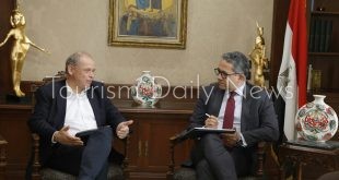 العنانى: جارى العمل على تشغيل خط طيران بين الأقصر والغردقة