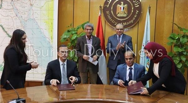 صرف علاوة 10% للعاملين بقطاع السياحة والفنادق بحد أدنى 75 جنيهاً