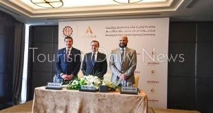 مجموعة الخرافى توقع عقد إدارة فندق جديد ببورت غالب مع "موفينبيك- أكور"