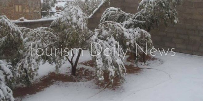 جبل سانت كاترين يتزين بالثلوج للمرة الثانية.. وفؤاد تروج للسياحة البيئة  