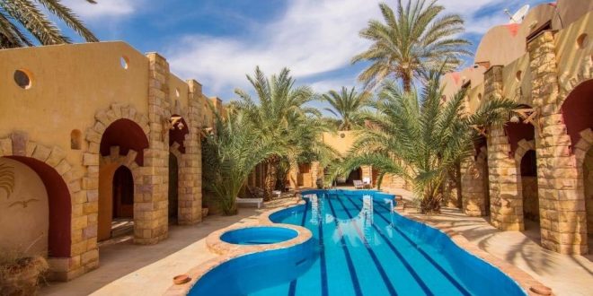 بوكينج :2206 جنيهات أغلي غرفة فندقية بسيوة وبالم تريز الأرخص