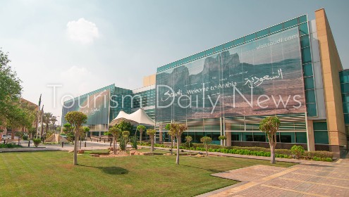 السعودية تعلق إصدار التأشيرات السياحية الإلكترونية لـ7 دول بسبب كورونا