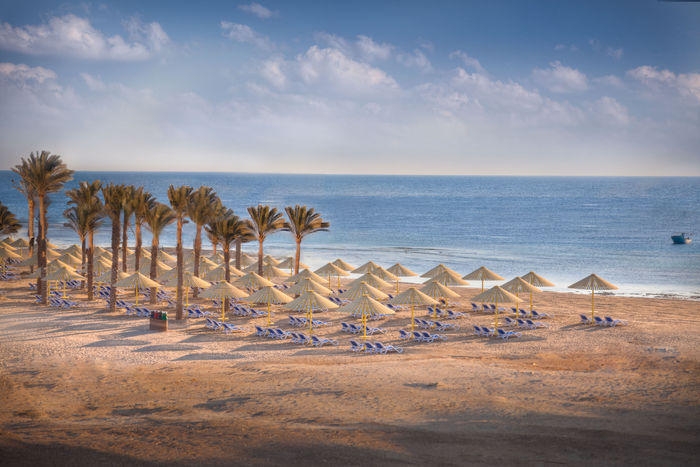 البحر الأحمر إمكانات سياحية جبارة .. من يفوز بالنصيب الأكبر ؟