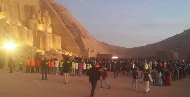 العالم احتفل بتعامد الشمس على وجه رمسيس الثانى بحضور آلاف السياح