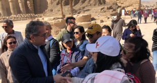 فيديو .. لحوار وزير السياحة مع زوار معبدى الأقصر والكرنك