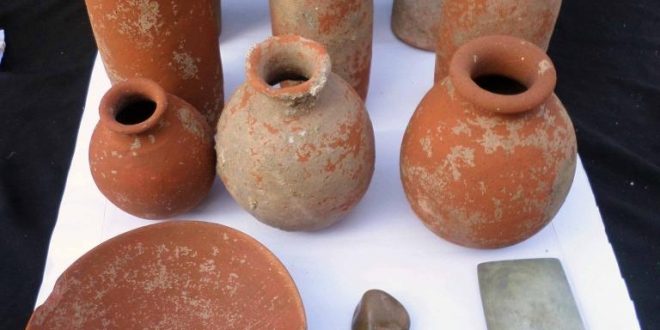 الكشف عن ٨٣ مقبرة بمنطقة آثار كوم الخلجان بمحافظة الدقهلية