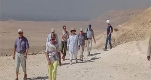 المناطق الآثرية بالمنيا تستقبل وفودا سياحية من أوروبا وأفريقيا وأسيا