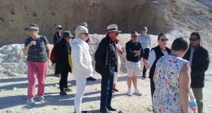 المناطق الأثرية بالمنيا تستقبل وفداً سياحياً من ألمانيا وإنجلترا