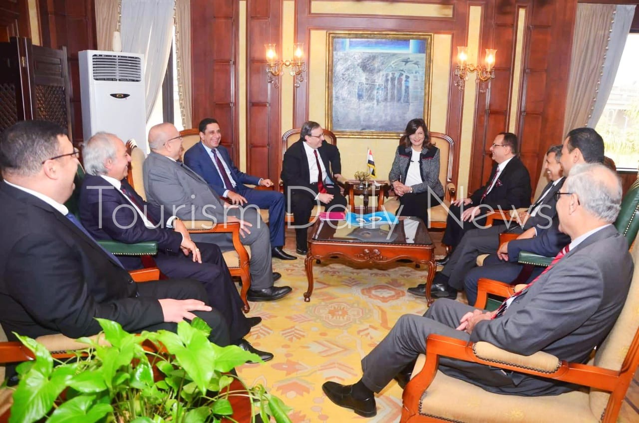 الهجرة تستقبل وفدا طبيا من المصريين بالخارج لبحث إنشاء مدينة طبية عالمية