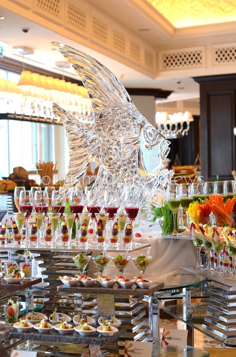 برنش سانت ريجيس أبوظبي.. تجربة فاخرة للذواقة