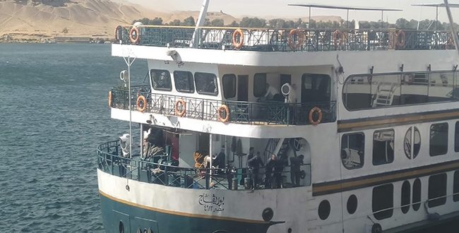 تفاصيل اصطدام باخرة سياحية بعدد من المراكب فى أسوان
