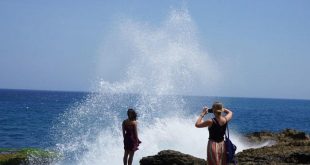 كورونا يهدم قطاع السياحة في إندونسيا وتصل الخسائر إلي نصف مليار