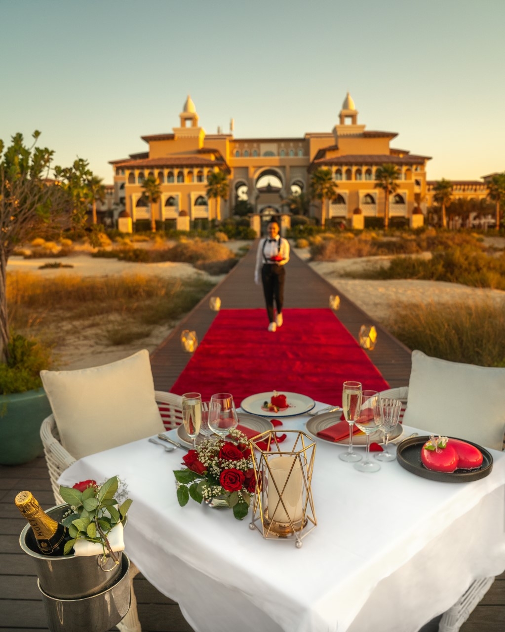 منتجع ريكسوس السعديات يطلق أفخم العروض في عيد الحب