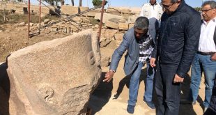 وزير السياحة يتفقد أعمال مشروع الهوية البصرية بمعابد الأقصر والكرنك