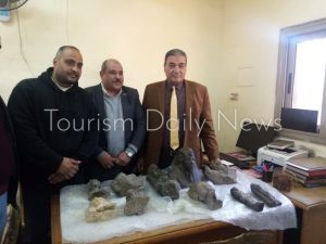 جمارك الدخيلة تضبط تهريب 9 تماثيل وقطع أثرية مُصدرة الي انجلترا 