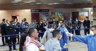 منار يتفقد مطار الأقصر الدولى لمتابعة تطبيق خطة مواجهة كورونا..صور