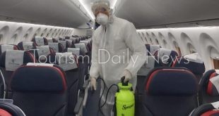 المطارات المصرية تواصل عمليات التطهير والتعقيم لمواجهة كورونا