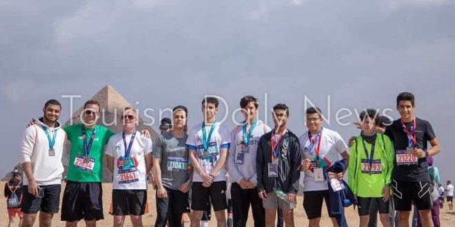 سباق نصف ماراثون الأهرامات يلفت أنظار العالم للسياحة المصرية
