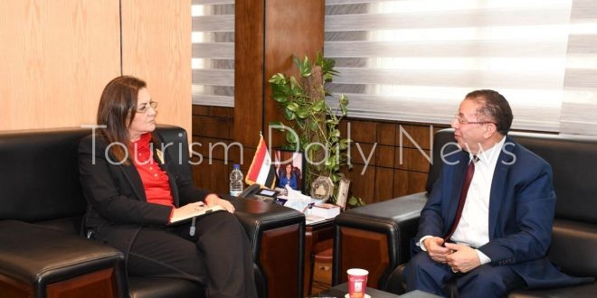 تفاصيل لقاء وزيرة التخطيط ورئيس شركة ريفايفل للخدمات الفندقية الأمريكية