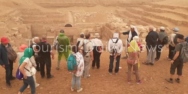 أبيدوس تتحدي العواصف وتستقبل 277 سائح من جنسيات مختلفة