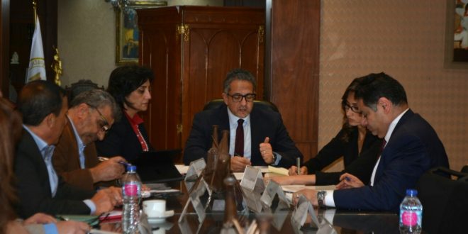 السياحة تحذر من تسريح العمالة .. الحرمان من الإعفاءات عقوبة المخالفين