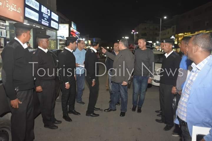 البحر الأحمر تحظر الشيشة ..وحملة على المقاهي والمطاعم لمواجهة كورونا
